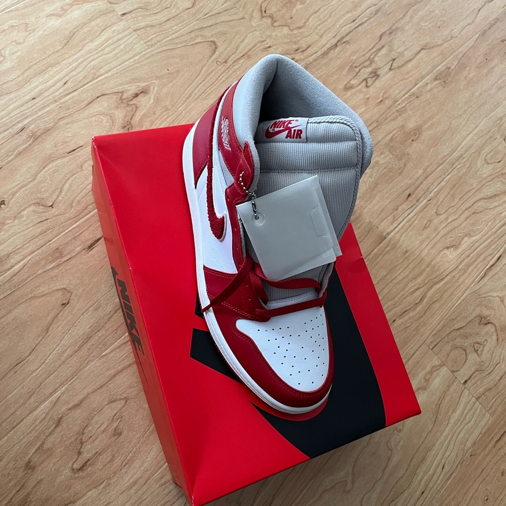 Retro Jordan 1